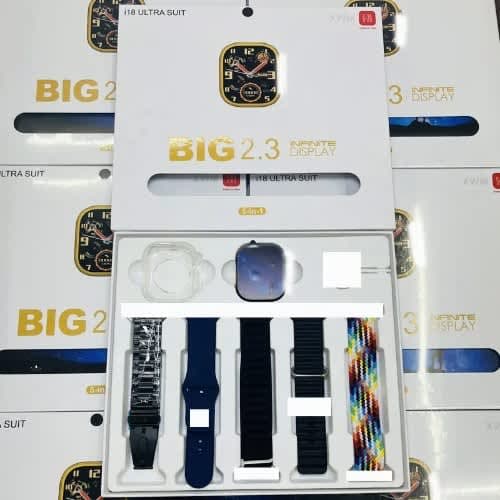 i18 Ultra Smartwatch + 5 Straps + 1 Case