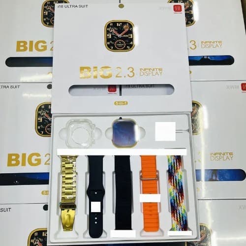 i18 Ultra Smartwatch + 5 Straps + 1 Case
