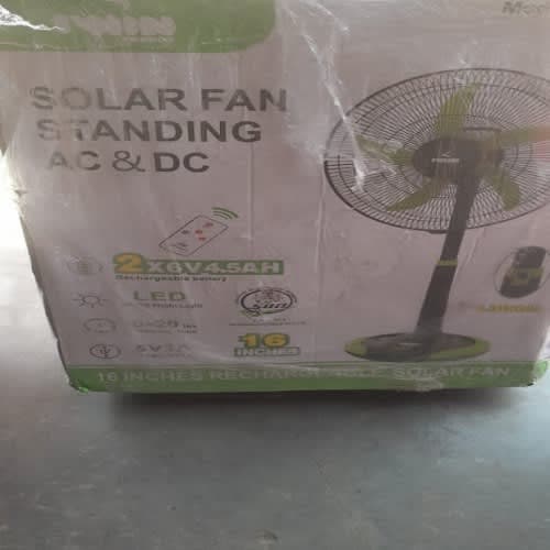 16" Solar Rechargeable Standing Fan