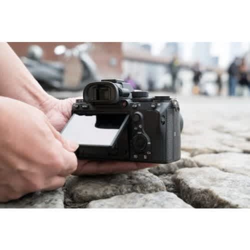 A7 IiI Full-frame Mirrorless Interchangeable-lens Camera - Black