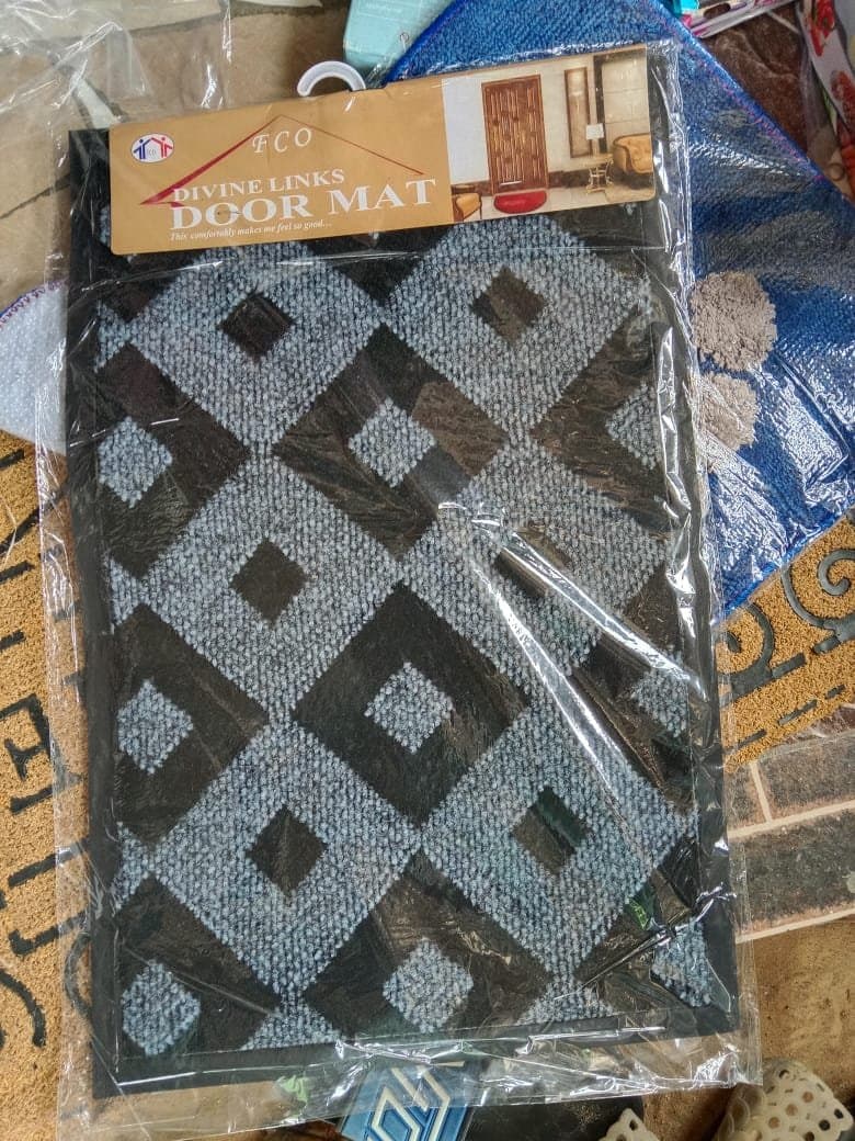ANTI SLIP FOOT-MAT FOR BATHROOM / DOOR 1PCs