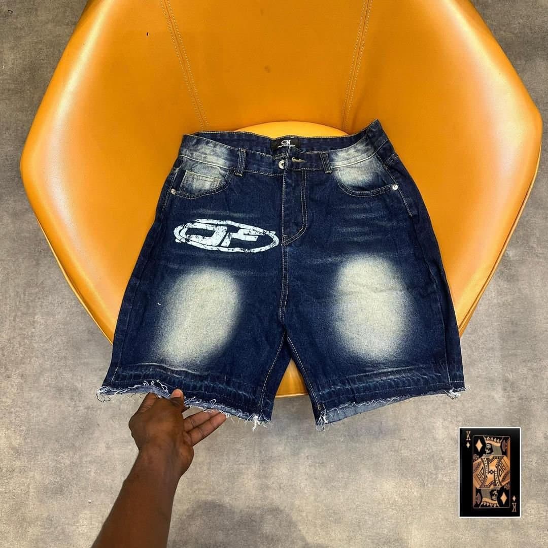 HIGH QUALITY SHORT DENIM JEAN FOR MEN.
